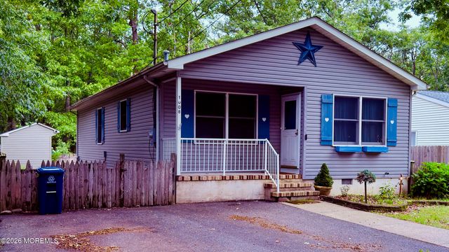 1008 Trenton Avenue, Forked River, NJ 08731