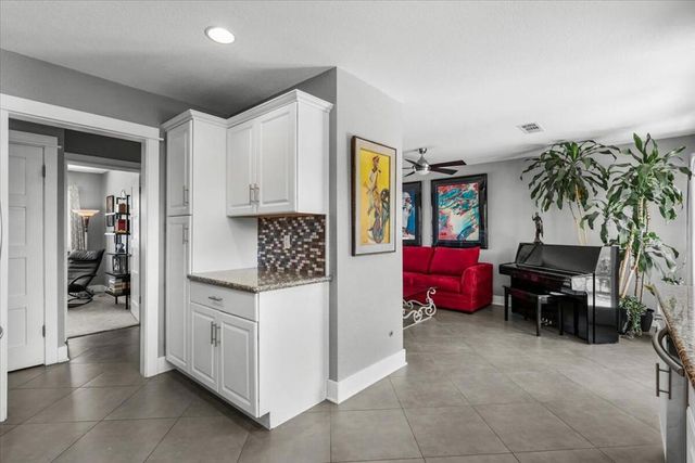 3767 E Sunny Dunes Road, Palm Springs, CA 92264