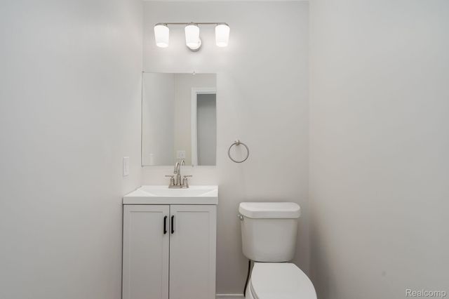 1883 Poppleton Drive, West Bloomfield Charter Township, MI 48324