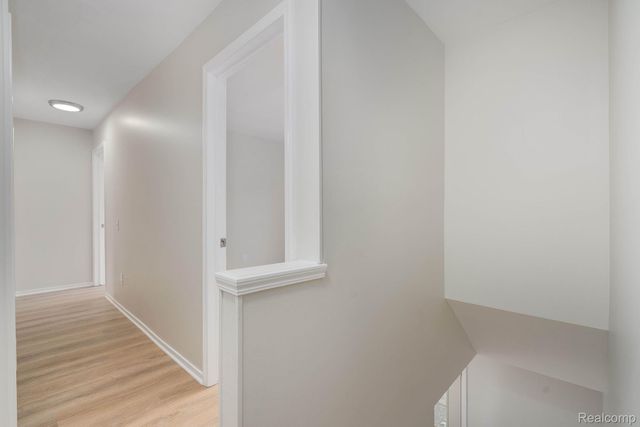 1883 Poppleton Drive, West Bloomfield Charter Township, MI 48324