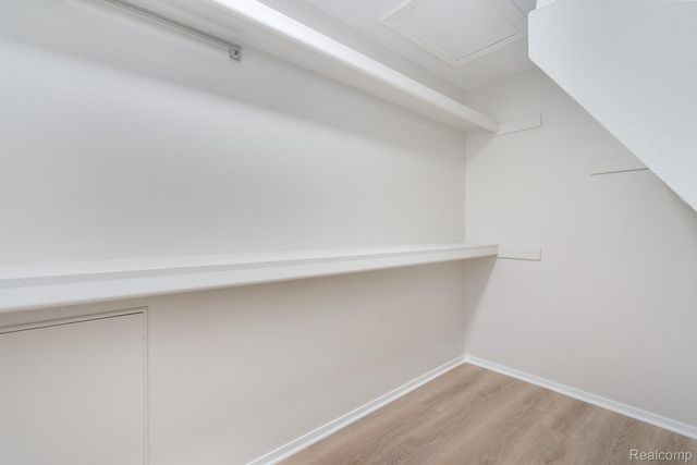 1883 Poppleton Drive, West Bloomfield Charter Township, MI 48324