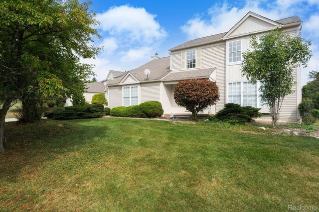 1883 Poppleton Drive, West Bloomfield Charter Township, MI 48324