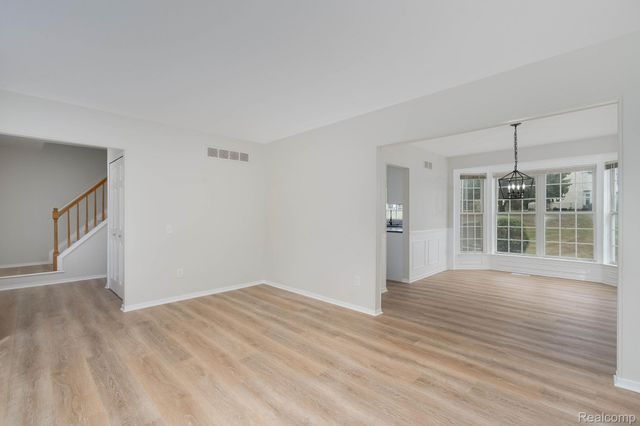 1883 Poppleton Drive, West Bloomfield Charter Township, MI 48324