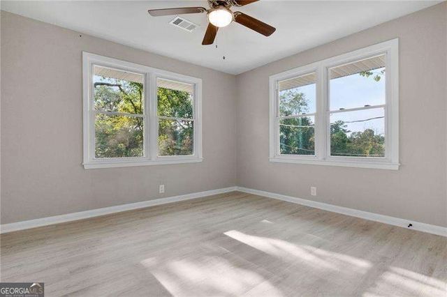 1367 N Hicks Circle NW, Conyers, GA 30012