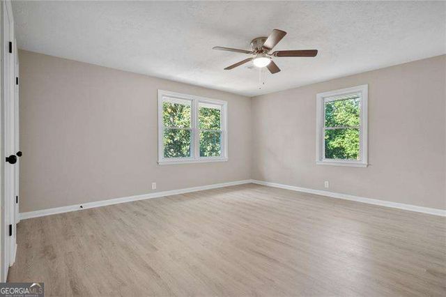 1367 N Hicks Circle NW, Conyers, GA 30012