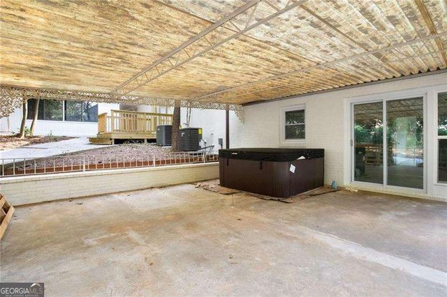 1367 N Hicks Circle NW, Conyers, GA 30012