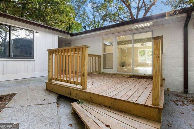 1367 N Hicks Circle NW, Conyers, GA 30012