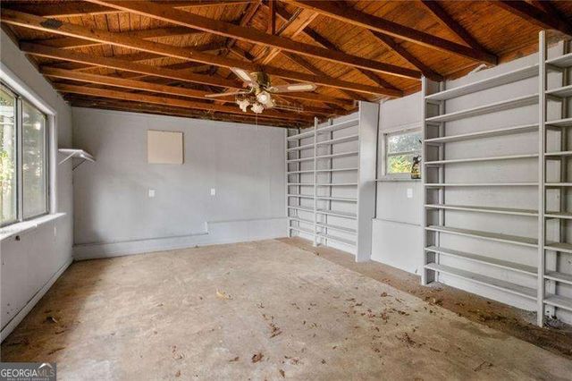 1367 N Hicks Circle NW, Conyers, GA 30012