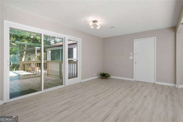 1367 N Hicks Circle NW, Conyers, GA 30012