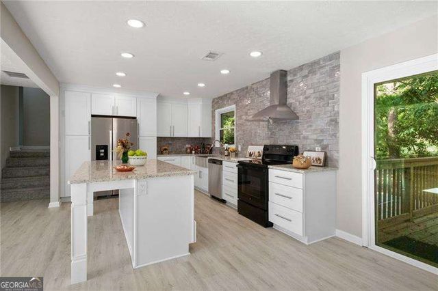 1367 N Hicks Circle NW, Conyers, GA 30012