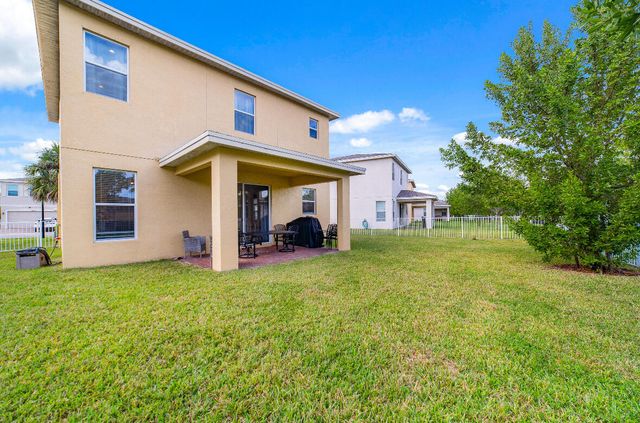 2011 NW Cataluna Circle, Port St. Lucie, Port St Lucie, FL 34986