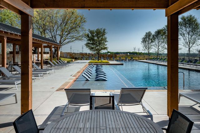 767 Stoney Bridge Way, Lavon, TX 75166