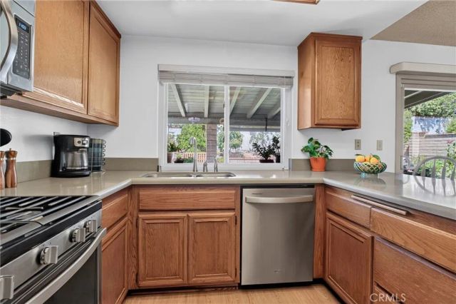 16029 Spur Ridge Road, Sylmar, CA 91342
