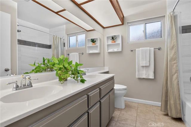 16029 Spur Ridge Road, Sylmar, CA 91342