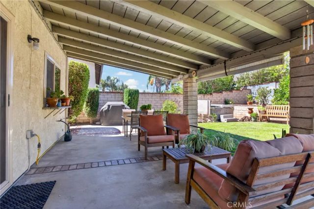 16029 Spur Ridge Road, Sylmar, CA 91342