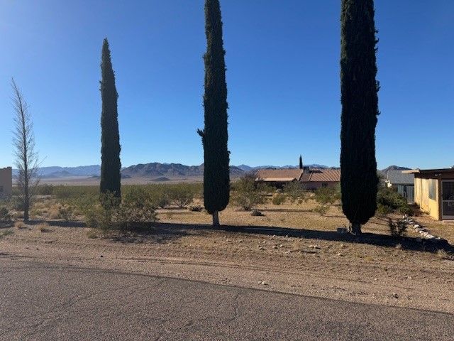 8995 N Lariat Drive, Kingman, AZ 86401