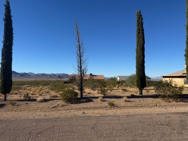 8995 N Lariat Drive, Kingman, AZ 86401