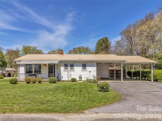 68 Skyview Drive, Waynesville, NC 28786