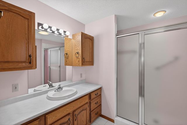 2151 Grand Boulevard, Waterloo, IA 50701