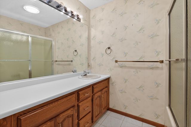 2151 Grand Boulevard, Waterloo, IA 50701