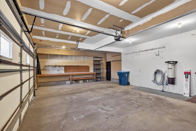 2151 Grand Boulevard, Waterloo, IA 50701