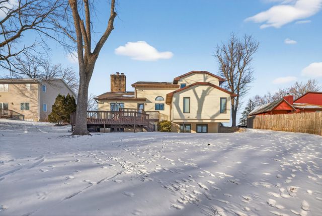 2151 Grand Boulevard, Waterloo, IA 50701