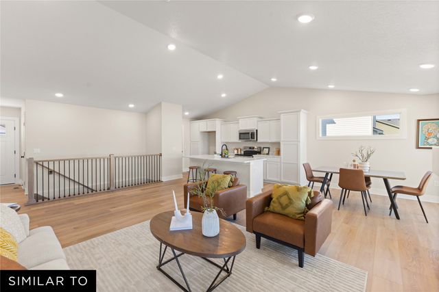 718 NE Crossing Oaks Drive, Ankeny, IA 50021