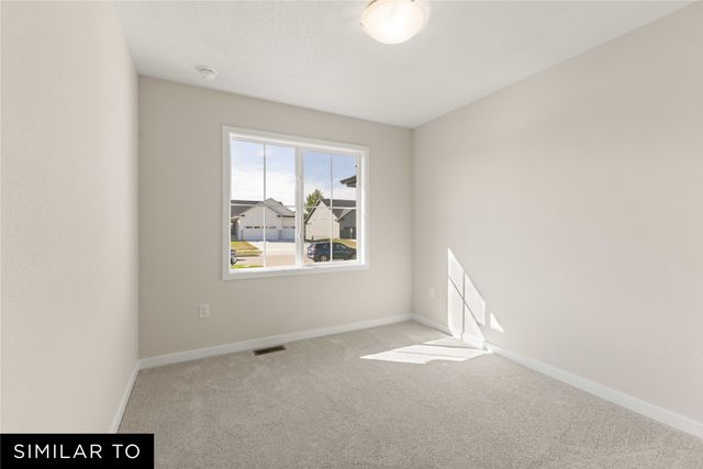 718 NE Crossing Oaks Drive, Ankeny, IA 50021