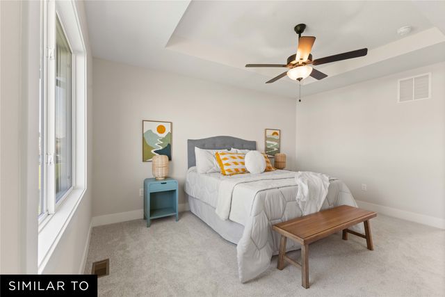 718 NE Crossing Oaks Drive, Ankeny, IA 50021