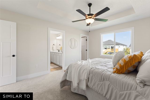 718 NE Crossing Oaks Drive, Ankeny, IA 50021
