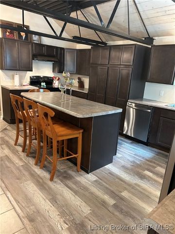 5732 S Maplewood Drive, Marysville, IN 47141