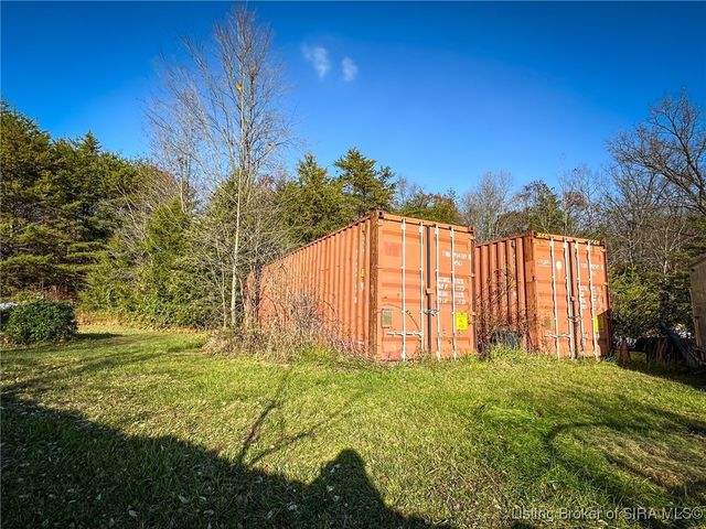 5732 S Maplewood Drive, Marysville, IN 47141