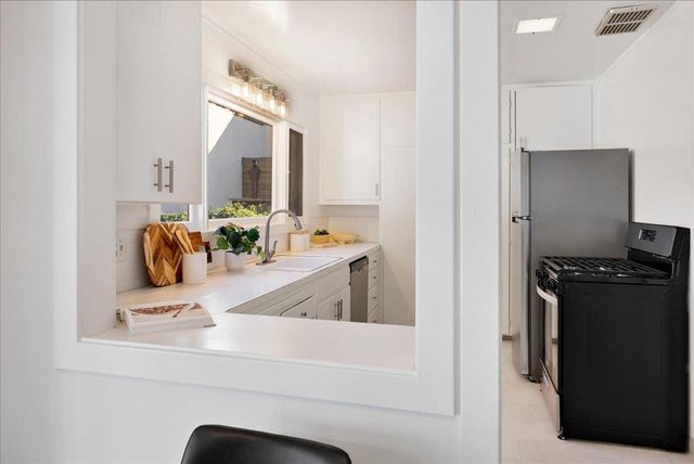 410 13th Avenue, Santa Cruz, CA 95062