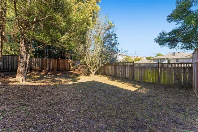 410 13th Avenue, Santa Cruz, CA 95062