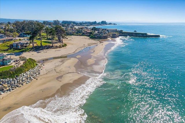 410 13th Avenue, Santa Cruz, CA 95062