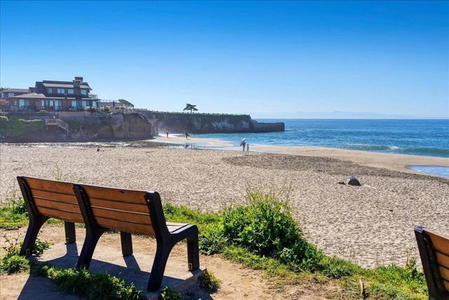 410 13th Avenue, Santa Cruz, CA 95062