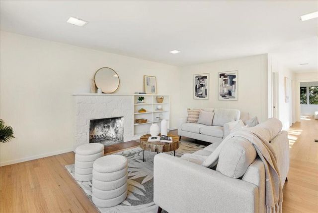 410 13th Avenue, Santa Cruz, CA 95062