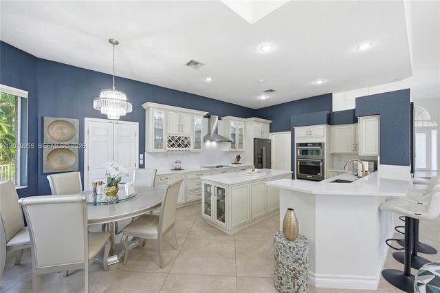 2926 Medinah, Weston, FL 33332