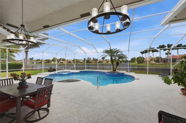 2926 Medinah, Weston, FL 33332