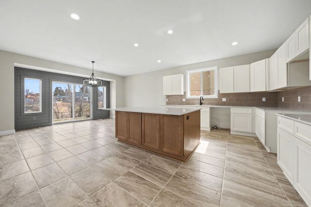 1087 Williamson Circle, Pontiac, MI 48340