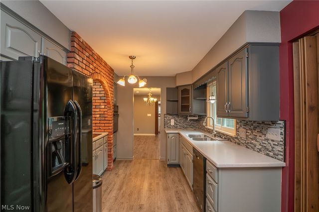 1718 Dexter Road NE, Massillon, OH 44646