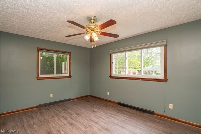 1718 Dexter Road NE, Massillon, OH 44646