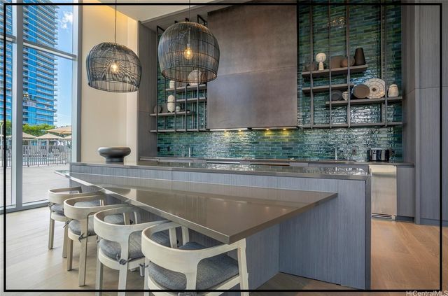 1000 Auahi Street 2607, Honolulu, HI 96814