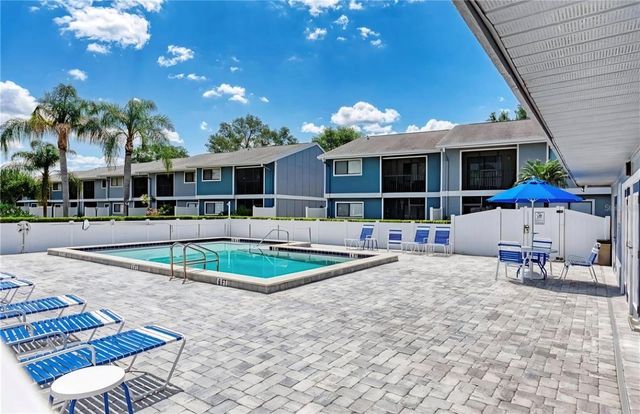 6033 34TH STREET W 136, Bradenton, FL 34210