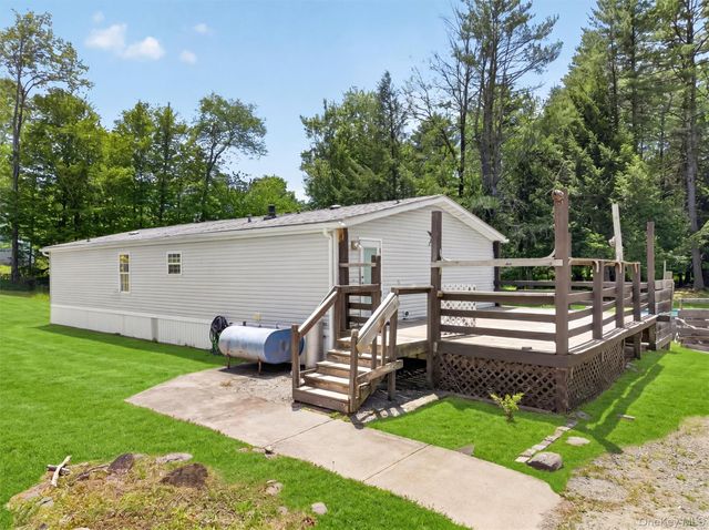 180 Bernas Road, Cochecton, NY 12726