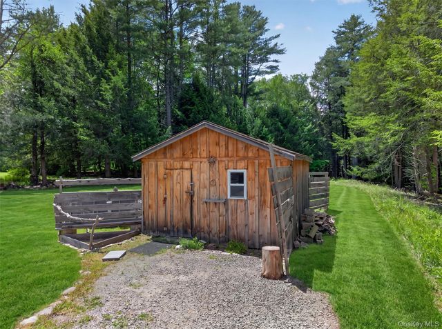 180 Bernas Road, Cochecton, NY 12726