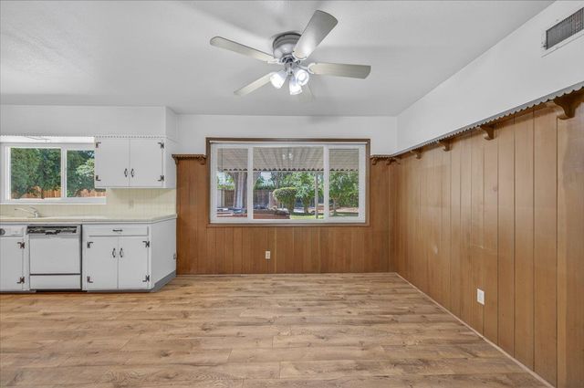 445 W San Jose, Fresno, CA 93704