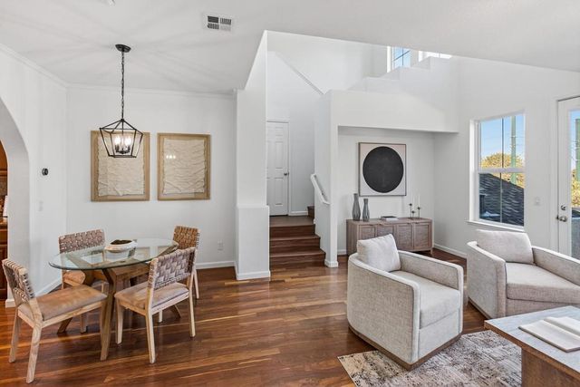 2272 Towne Circle, Mountain View, CA 94040