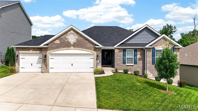 523 Cliff Brook Drive, O'fallon, MO 63366