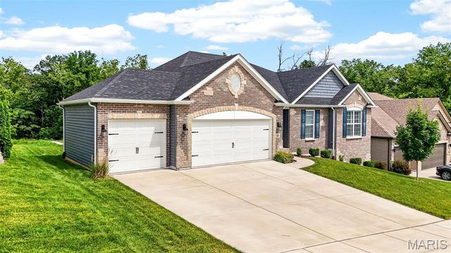 523 Cliff Brook Drive, O'fallon, MO 63366